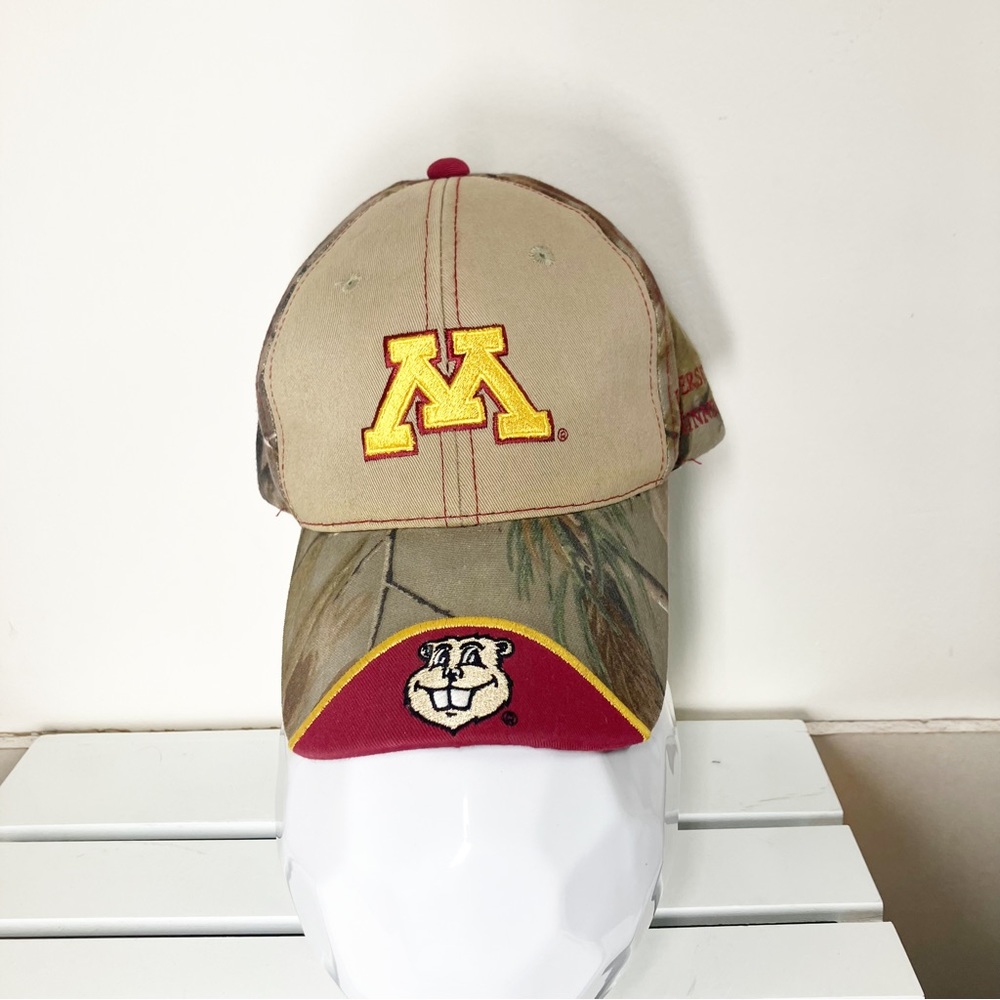 University of Minnesota golden gophers Camo hunting Cap EUC